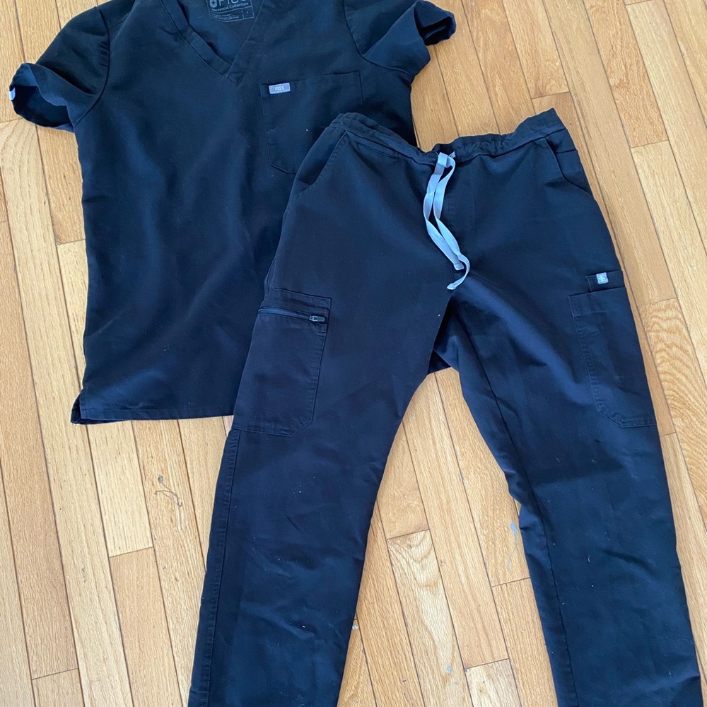 Figs scrubs